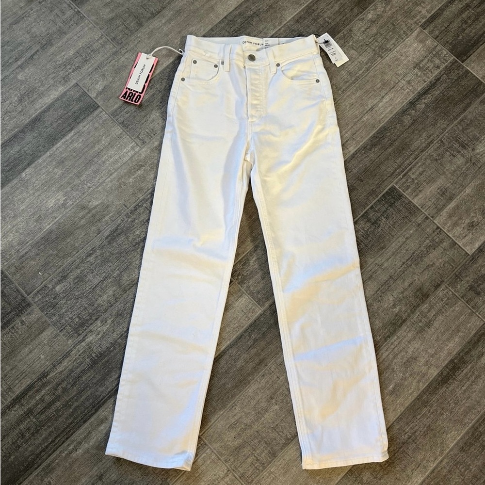 Aritzia - The Arlo High Rise Straight Jeans